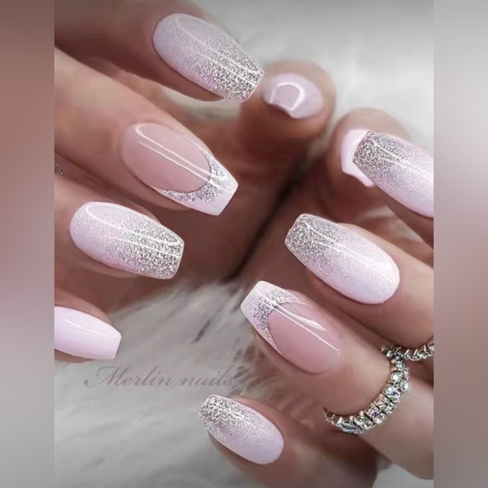 Baby Pink & Silver Metallic French Tip Short Coffin Nail Kit | New